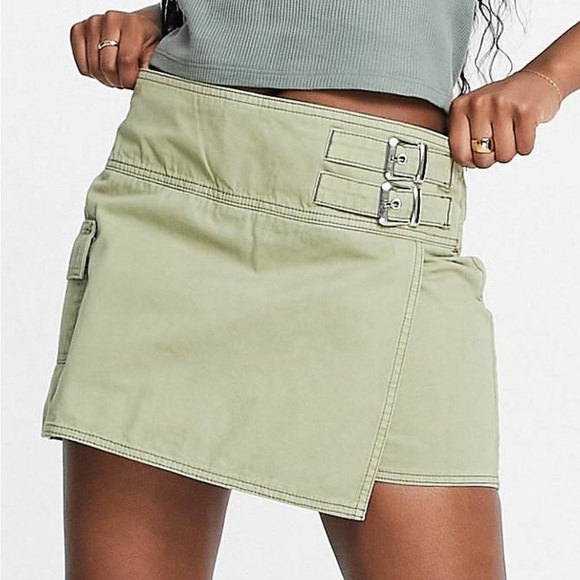 ASOS Design olive khaki wrapped mini skirt - Picture 4 of 4
